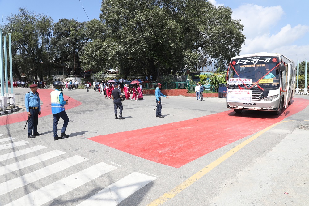 रत्नपार्कदेखि सूर्यविनायकसम्म द्रूत बस सेवा सञ्चालन  